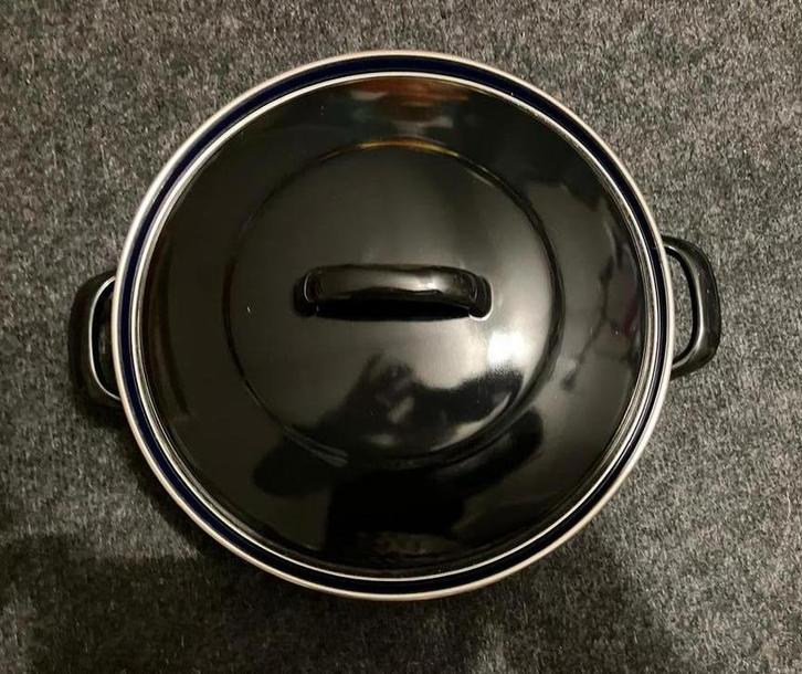 Zwarte BK braadpan, Huis en Inrichting, Keuken | Potten en Pannen, Zo goed als nieuw, Koekenpan of Braadpan, Gietijzer, Keramische plaat