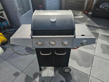 Gas barbecue zo goed als nieuw. Enkele keren gebruikt.