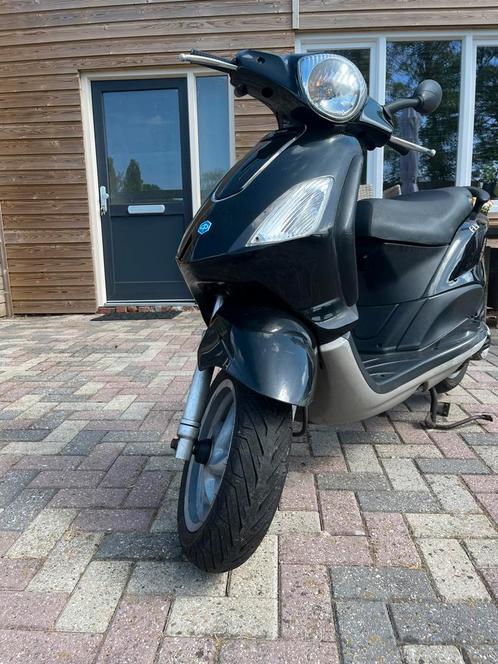 Piaggio fly scooter, Fietsen en Brommers, Scooters | Piaggio, Gebruikt, Fly, Ophalen