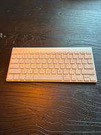 Apple toetsenbord, Computers en Software, Toetsenborden, Ophalen of Verzenden, Gebruikt