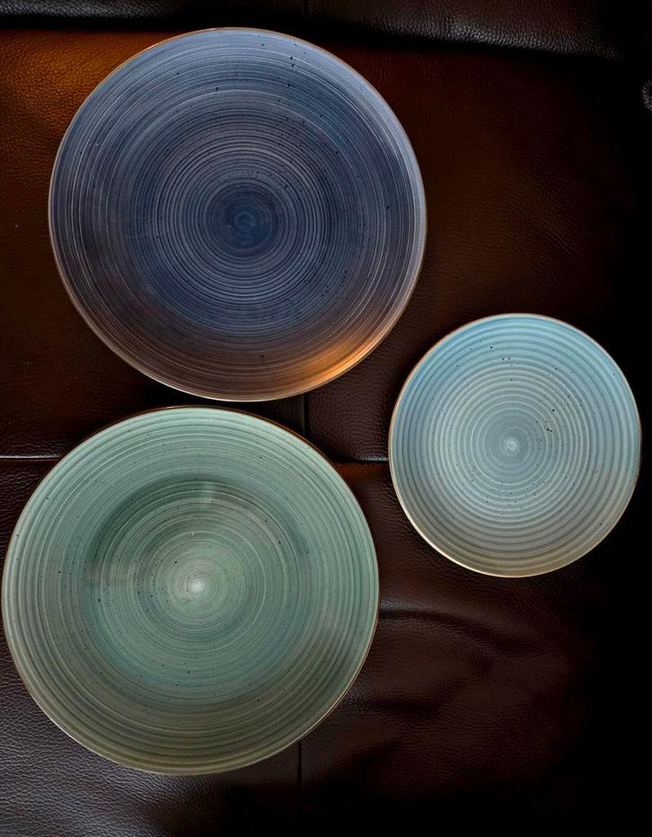 Gevraagd: Action Fade Borden (Ontbijt & Diner), Huis en Inrichting, Keuken | Servies, Gebruikt, Bord(en), Effen, Aardewerk, Ophalen of Verzenden