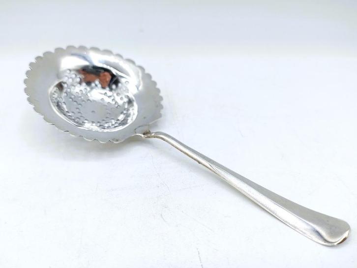 Zilveren strooilepel, Begeer, Utrecht, 20e eeuws, Antiek en Kunst, Antiek | Goud en Zilver, Zilver, Verzenden