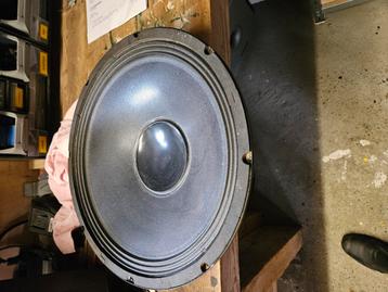 Subwoofer 15 inch beschikbaar voor biedingen
