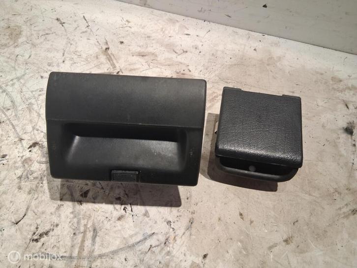 Asbakken set Vw Golf Cabrio III 1.8 ('93-'00) 1H1857309, Auto-onderdelen, Interieur en Bekleding, Volkswagen, Gebruikt, Ophalen of Verzenden