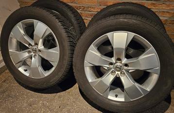 18 inch Volvo XC40 Winterset 5x108 Nokian 5-7mm profiel TPMS beschikbaar voor biedingen