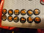 Vintage Zodiac Buttons / Pins 12 stuks, Verzamelen, Ophalen of Verzenden, Gebruikt, Overige onderwerpen, Button