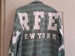 Leuke nieuwe dames blouse met letters NewYork op rug maat 36, Ophalen of Verzenden, Nieuw, Maat 36 (S), Groen