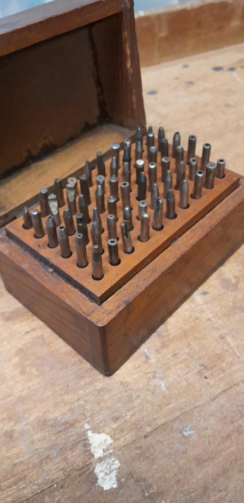 Horlogemakers gereedschap stakingset steekset , horloges., Antiek en Kunst, Antiek | Gereedschap en Instrumenten, Ophalen of Verzenden