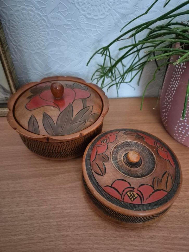 2 Amsterdamse school houten doosjes 1920 batik stijl., Antiek en Kunst, Curiosa en Brocante, Ophalen of Verzenden