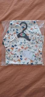 Twee gloednieuwe Hema rompers met bloemmotief maat 98-104, Kinderen en Baby's, Kinderkleding | Maat 98, Ophalen, Nacht- of Onderkleding