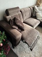 Comfortabele bruine velours hoekbank met elektrische zitting, Huis en Inrichting, Banken | Bankstellen, Ophalen, 250 tot 300 cm