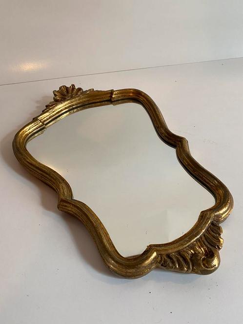 Barok-stijl gouden spiegel – sierlijk en klassiek accentstuk, Antiek en Kunst, Antiek | Spiegels, Minder dan 50 cm, Minder dan 100 cm
