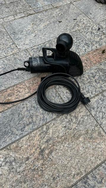 Super Fish Pond Eco 8000 vijverpomp beschikbaar voor biedingen