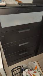 Zwarte Ikea BRIMNES ladekast met 4 lades, Huis en Inrichting, Kasten | Roldeurkasten en Archiefkasten, Ophalen, Zo goed als nieuw