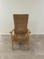Mooie degelijke stoel voor ouder comfortstoel beige Farstrup, Huis en Inrichting, Ophalen, Hout, Overige kleuren, Zo goed als nieuw
