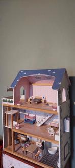poppenhuis met lift en spulletjes, Ophalen, Gebruikt
