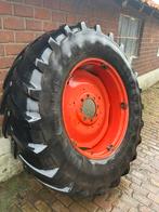 2 tractorbanden met velg wielen 600/65r38, Zakelijke goederen, Agrarisch | Onderdelen | Banden, Velgen en Assen, Ophalen