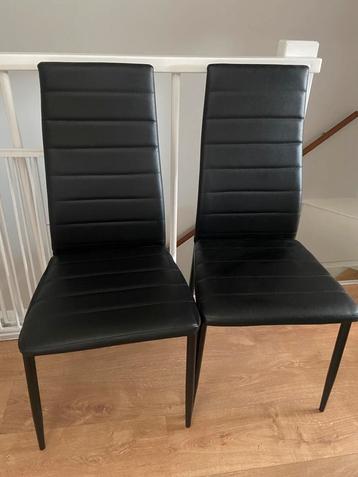 2 stoelen gratis op te halen