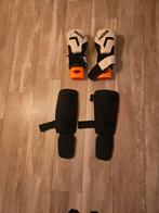 Kickbokshandschoenen en scheenbeschermers - Goede staat, Ophalen of Verzenden, Gebruikt, Overige, Vechtsportbescherming