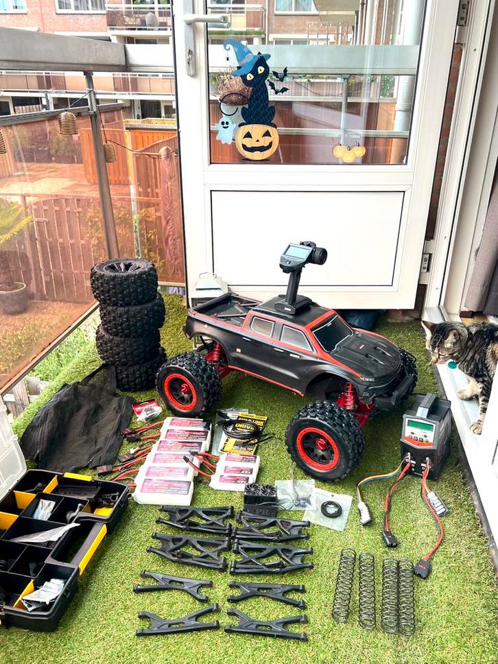 Traxxax Xmaxx, Hobby en Vrije tijd, Modelbouw | Radiografisch | Auto's, Zo goed als nieuw, Auto offroad, Overige schalen, Ophalen of Verzenden