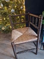 Oude vintage bobbin hoekstoel, Antiek en Kunst, Antiek | Meubels | Stoelen en Banken, Ophalen