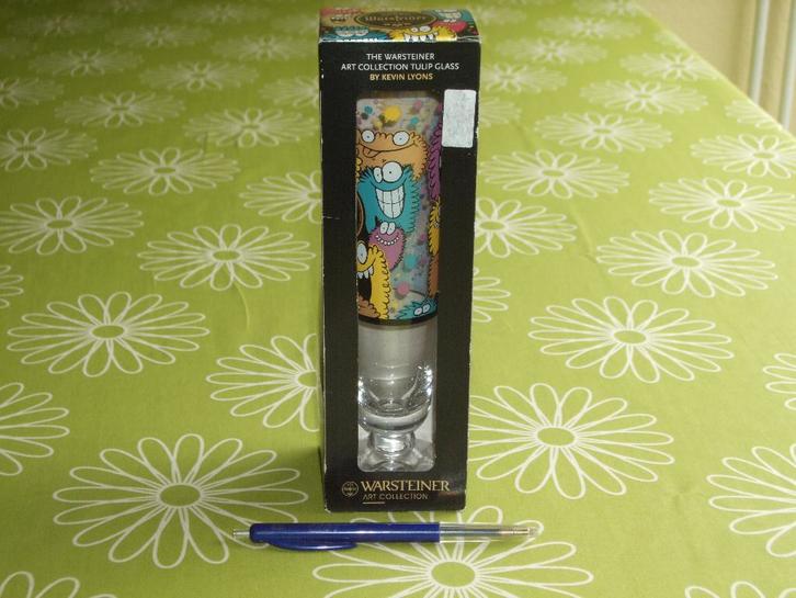 Warsteiner - Kevin Lyons - bierglas + doosje, Verzamelen, Biermerken, Zo goed als nieuw, Glas of Glazen, Overige merken, Ophalen of Verzenden