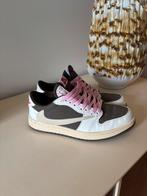 Nike jordan x travis scott 41 beige namaak maar wel goede, Ophalen of Verzenden, Zo goed als nieuw, Overige kleuren