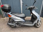 Yamaha motor Scooter met Topkoffer, Ophalen, Gebruikt