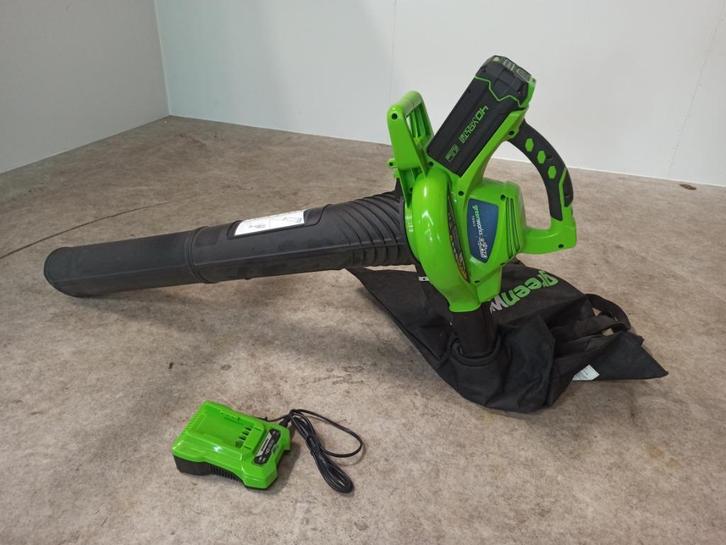 Greenworks 24227 Bladblazer Inclusief lader en accu -0305, Tuin en Terras, Bladblazers, Gebruikt, Handgedragen, Accu, Met opvangzak
