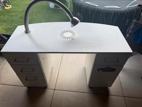 Nageltafel/ manicure tafel met afzuiging, Huis en Inrichting, Bureaus, Ophalen