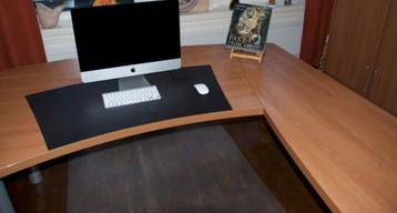 Modern L-vorm bureau in kersen kleur 200 bij 220 cm