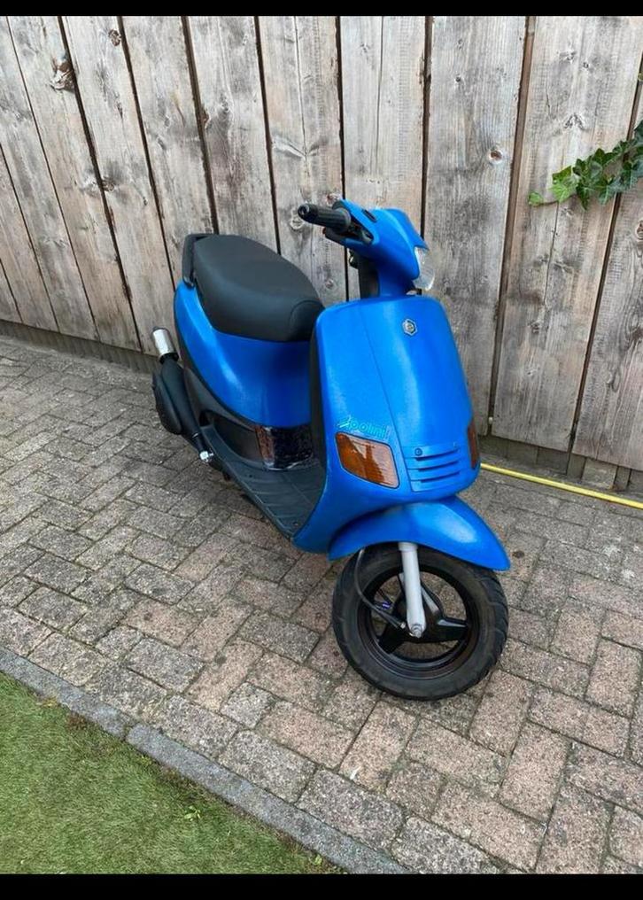 Puch Zip type 1 Blauw kenteken, Fietsen en Brommers, Scooters | Piaggio, Zo goed als nieuw, Zip, Maximaal 25 km/u, Tweetakt, Ophalen