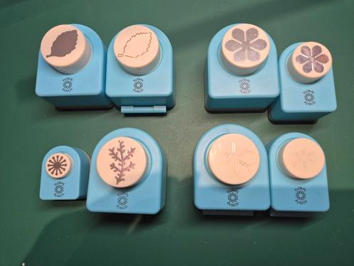 Floral ponsen - set van 8, Hobby en Vrije tijd, Kaarten | Zelf maken, Zo goed als nieuw, Pons of Mal, Overige thema's, Ophalen of Verzenden