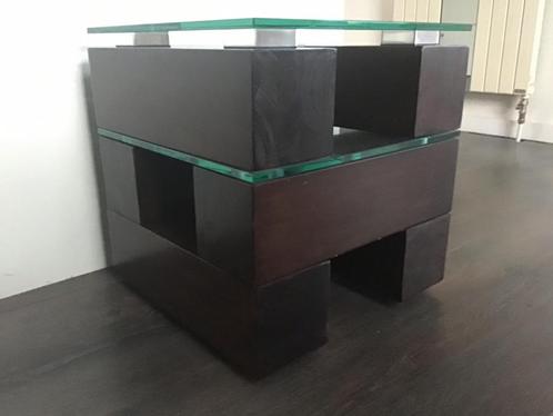 Kubus Bijzettafel design hout walnoot * zeer zwaar, Huis en Inrichting, Tafels | Bijzettafels, Zo goed als nieuw, Rond, Minder dan 45 cm