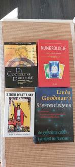 Set samenhang tussen numerologie, tarot en astrologie, Boeken, Ophalen of Verzenden, Zo goed als nieuw, Astrologie, Achtergrond en Informatie
