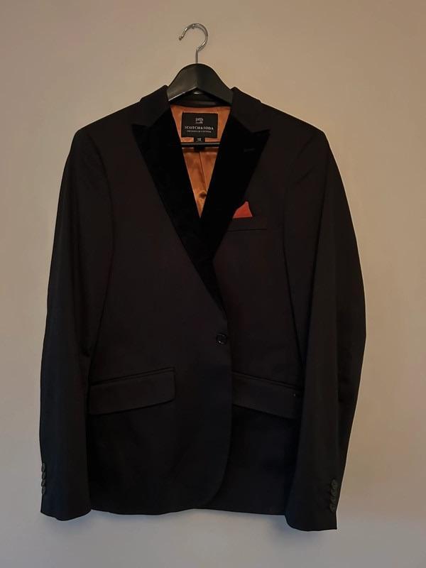 Zwart heren colbert jasje met velour suede lapel maat 48, Kleding | Heren, Kostuums en Colberts, Zo goed als nieuw, Maat 48/50 (M)