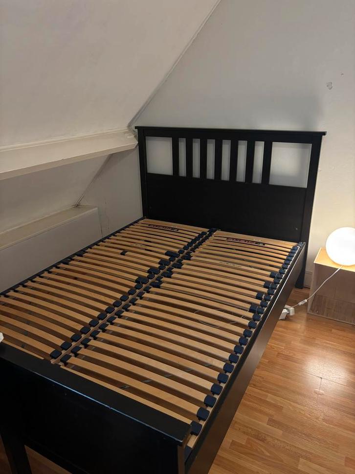 Ikea Hemnes bedframe 140x200 + lattenbodem, Huis en Inrichting, Slaapkamer | Bedden, Gebruikt, Tweepersoons, 140 cm, 200 cm, Hout