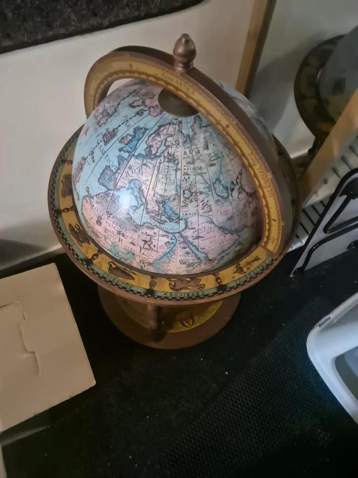 Vintage Globe Bar, Antiek en Kunst, Antiek | Woonaccessoires, Ophalen of Verzenden