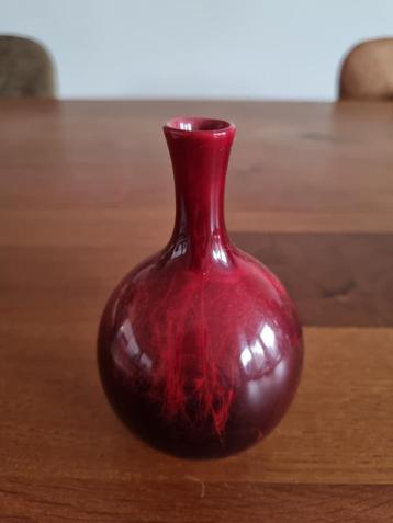 Royal Doulton miniatuurvaas geflambeerd glazuur beschikbaar voor biedingen