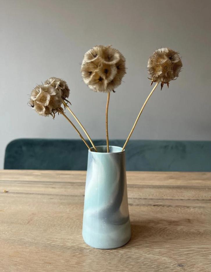 Vaasje, blauw-grijs, keramiek vaasje, NIEUW, Huis en Inrichting, Woonaccessoires | Vazen, Nieuw, Blauw, Minder dan 50 cm, Aardewerk of Porselein