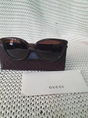 Gucci zonnebril bril merk design designer  beschikbaar voor biedingen