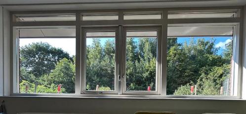 Groot hardhouten kozijn 4m, HR++ glas, verhuisraam functie, Doe-het-zelf en Verbouw, Kozijnen en Schuifpuien, Zo goed als nieuw