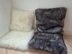 2x 2 stuks Fluffy kussens 50x50 Grijs en Wit, Ophalen, Zo goed als nieuw, Wit, Vierkant