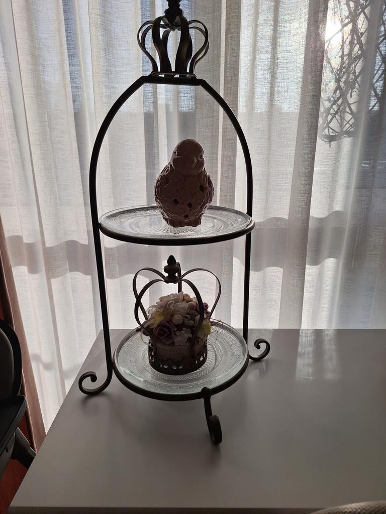 Leuke ijzeren etagere landelijk, Ophalen of Verzenden, Zo goed als nieuw