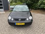 Volkswagen Polo 1.2-12V Trendline, 1198 cc, Zwart, Bedrijf, Handgeschakeld