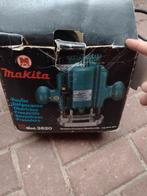 Makita bovenfrees met zijgeleider, Ophalen, Zo goed als nieuw, Elektrisch, Makita