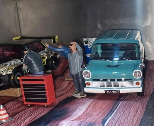 FORD TRANSIT Customized KK-SCALE, Hobby en Vrije tijd, Modelauto's | 1:18, Zo goed als nieuw, Auto, Overige merken, Verzenden