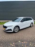 Skoda Octavia 1.0 TSI 110pk DSG, 2021, Sport Business, Auto's, Stof, Wit, 19 km/l, Hybride Elektrisch/Benzine