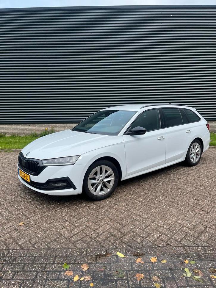 Skoda Octavia 1.0 TSI 110pk DSG, 2021, Sport Business, Auto's, Skoda, Bedrijf, Octavia, Adaptieve lichten, Adaptive Cruise Control