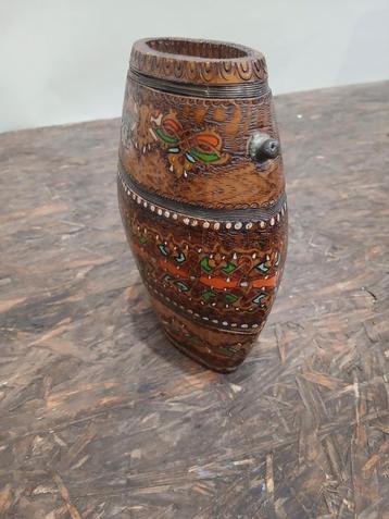 Decoratieve Houten ton 18 cm  met Handgeschilderde Details beschikbaar voor biedingen